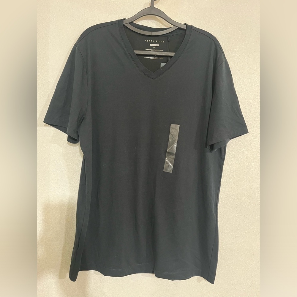 Perry Ellis, black Pima cotton, and WT V-neck size L V-neck short sleeve T-shirt
